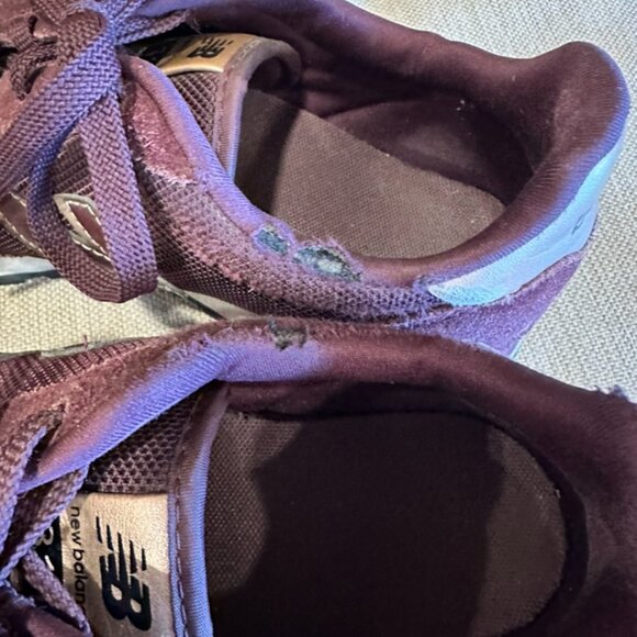 New Balance Plum and Gold Sneakers Size 9 - Picture 5 of 7